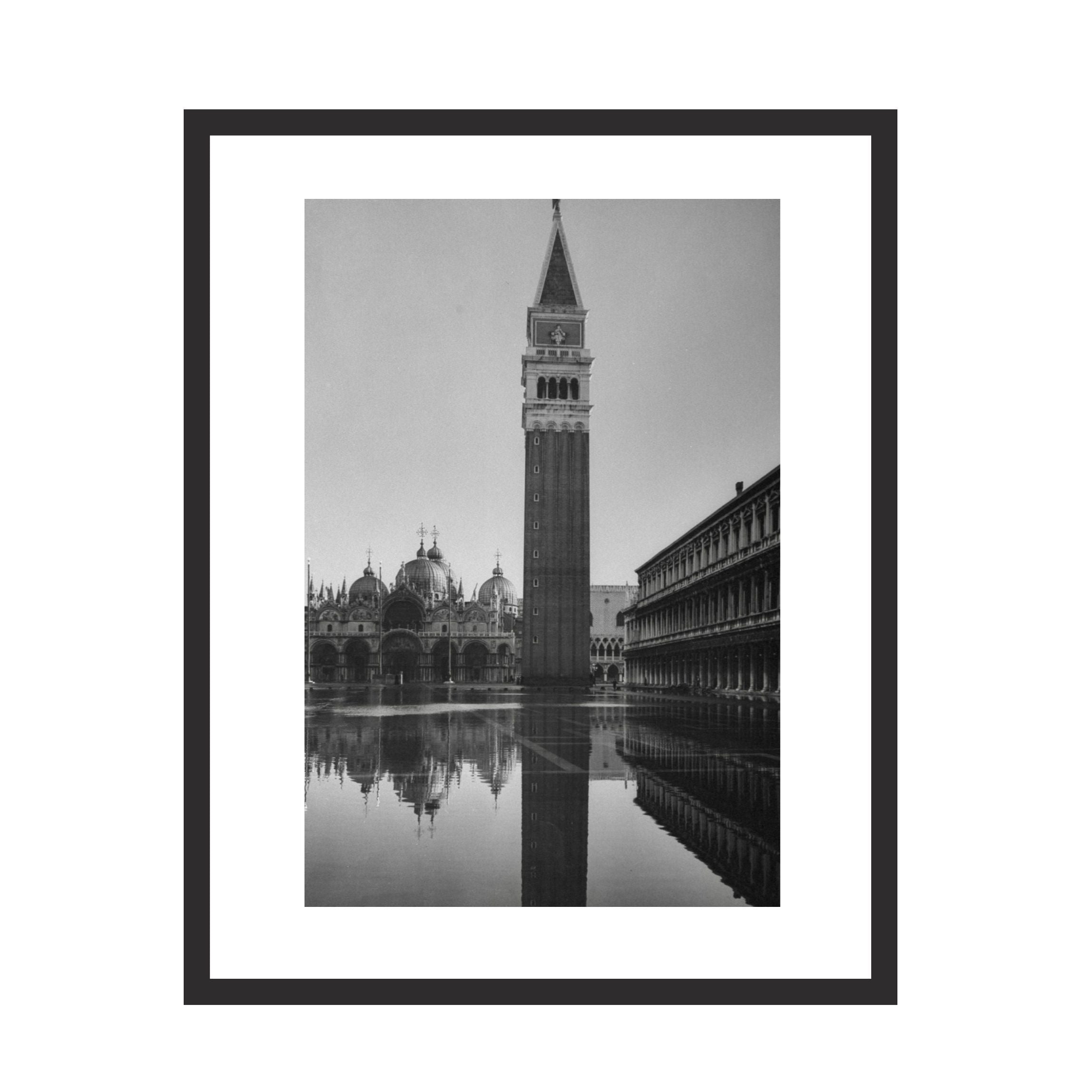 Flooded Piazza San Marco in Venice (1952) - Uramljena slika - Više ramova
