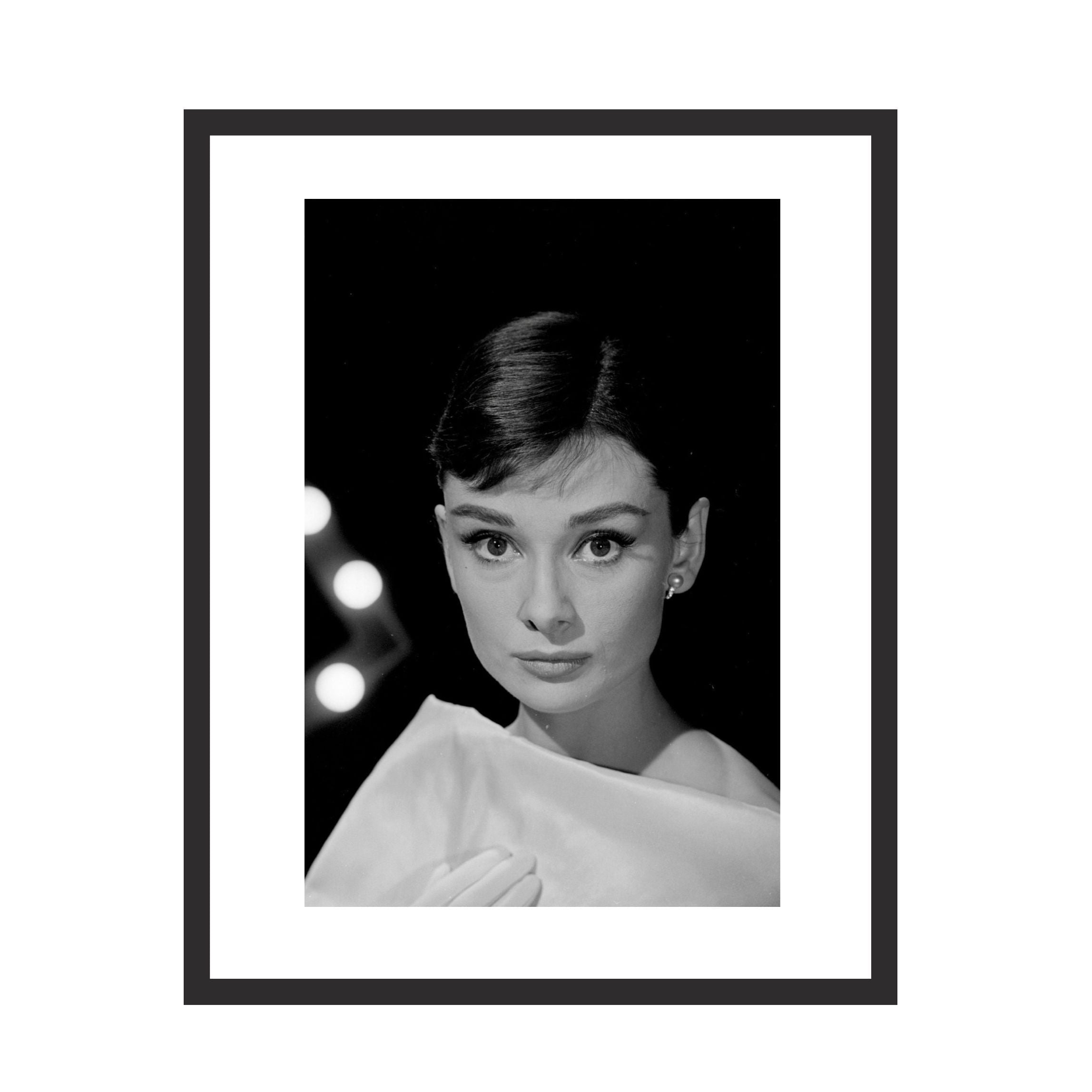 Audrey Hepburn (1956) - Uramljena slika - Više ramova