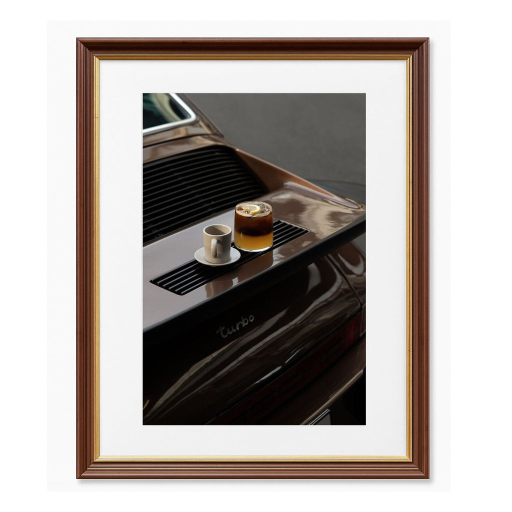 Coffee on Turbo – Porsche 911 Edition -  Uramljena slika - Više ramova